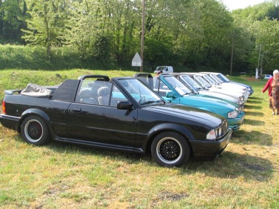 Une flopp&eacute;e d'Escort Cabriolet.