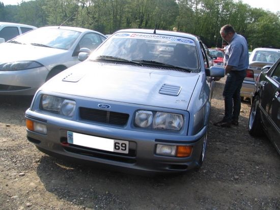 Une Sierra RS Cosworth Gris Mercure
