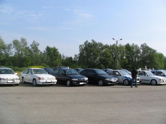 Quelques Escort de diverses génération Quelques Escort de diverses génération