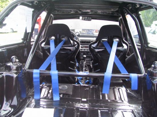 L'int&eacute;rieur de la Fiesta Turbo 16s d'Olivier