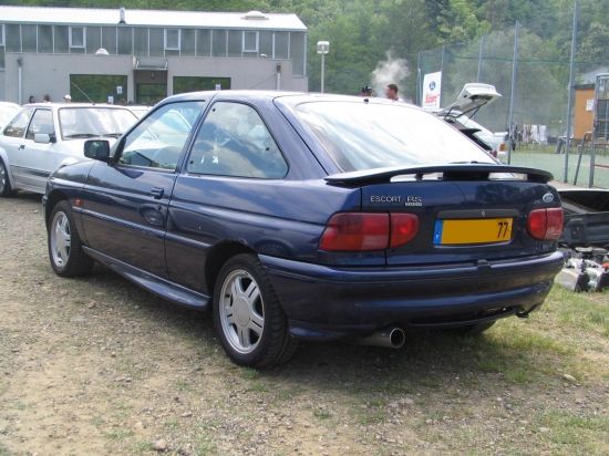 L'Escort RS2000 de Suprapower