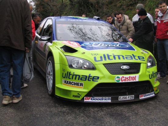 ENcore la Focus WRC, elles ont &eacute;t&eacute; tr&egrave;s actives au Shakedown...
