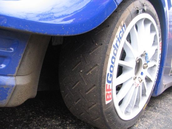 Les slicks ont gout&eacute; &agrave; la sp&eacute;cialit&eacute; ard&eacute;choise, la pierre...