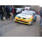 Renault Clio plut&ocirc;t galb&eacute;e...