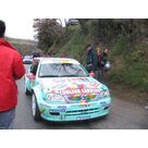 Une Saxo un peu &eacute;largie