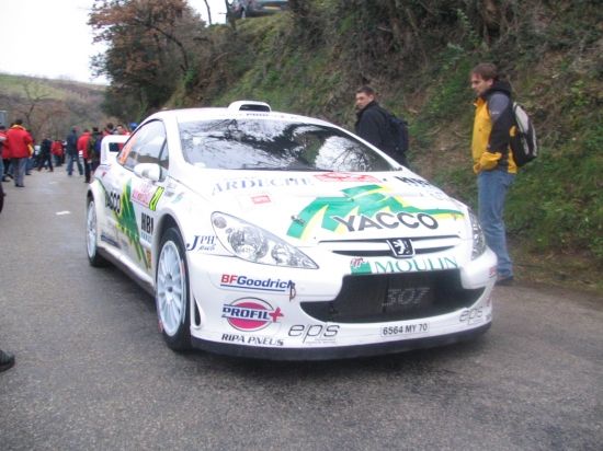 Le r&eacute;gional de l'&eacute;preuve, JM Cuoq avec sa 307 WRC