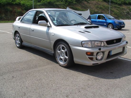 Une Subaru GT Turbo