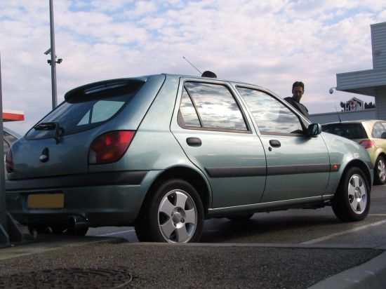 Fiesta 1.25 Zetec, une petite soeur en quelque sorte...