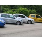 Une Astra OPC entour&eacute;e de Clio RS