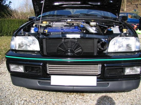 Fiesta T16, la face avant