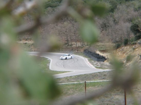 Nikko g&egrave;re toujours le drift...